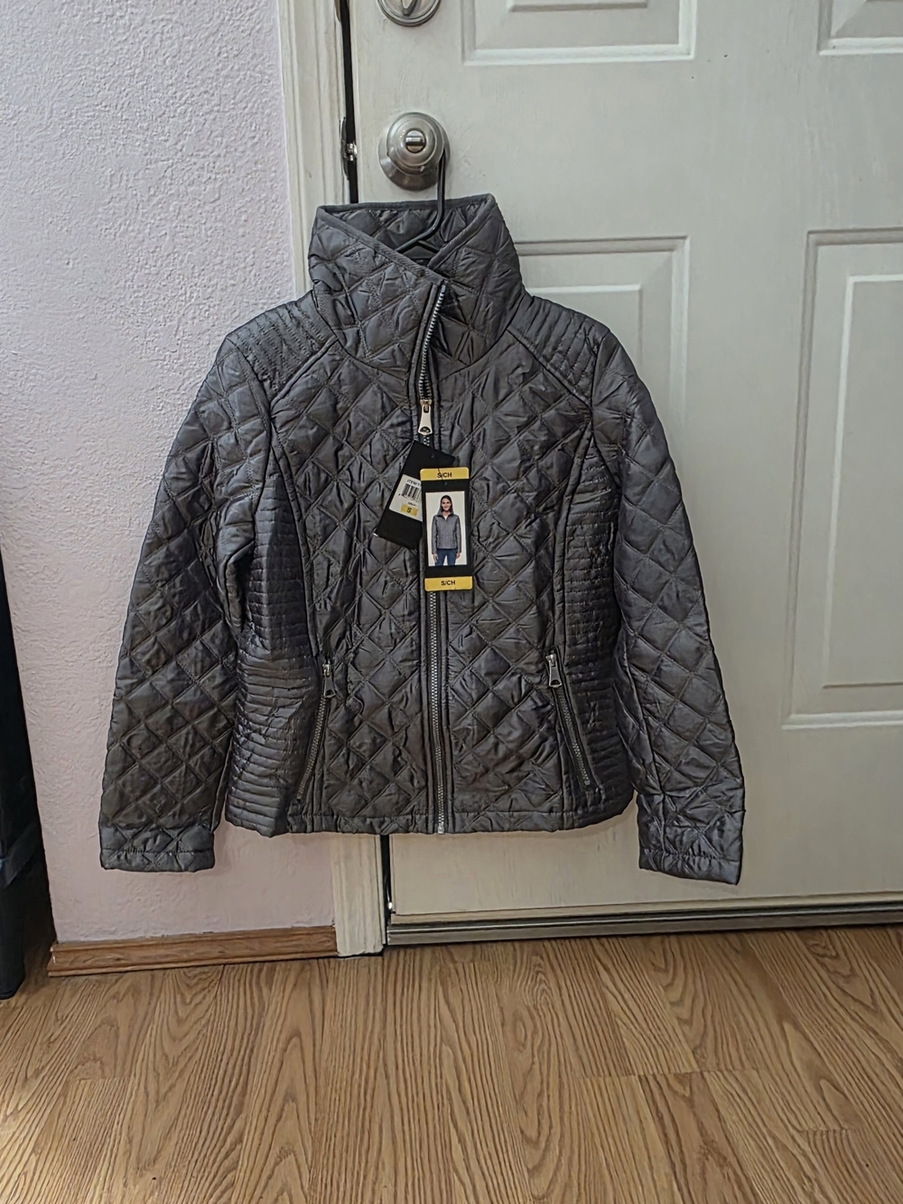 NWT- Sm Women's Puffer Jacket in Charcoal Gray by Mark New York